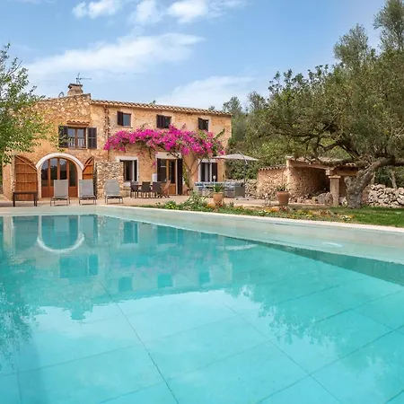 Veritat Holiday home