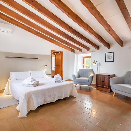 Veritat Holiday home *